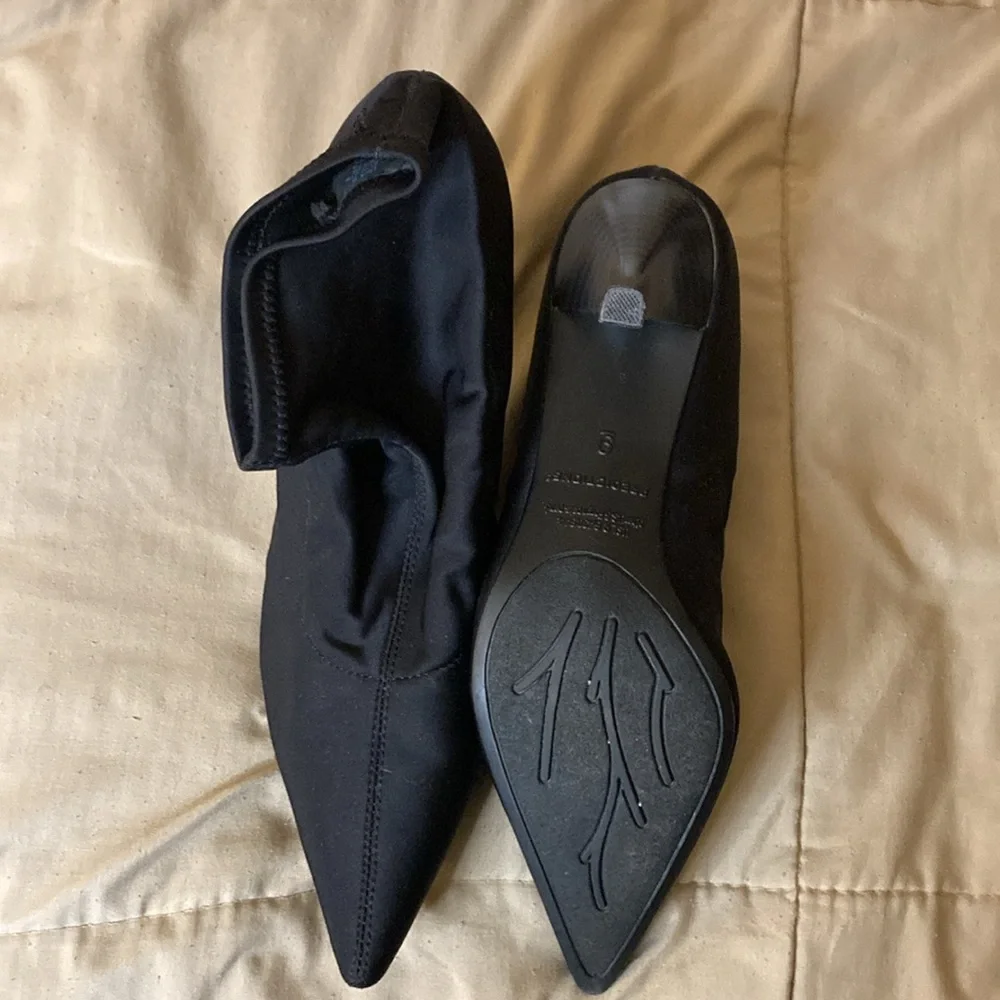 💛NWOT Predictions Black booties 9 - Picture 4 of 6